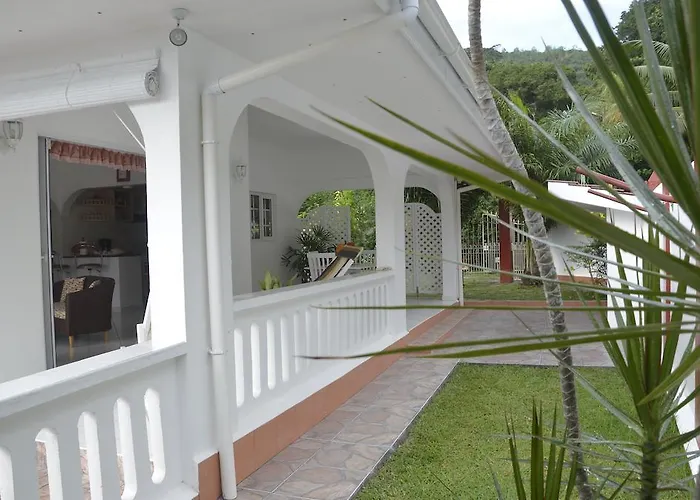 Ixora Anse Royale